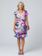 Zaya | Sukienka do kolan z lekkim kwiatowym wzorem