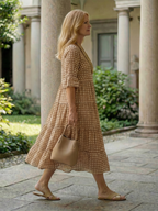 Arlo | Sukienka midi w groszki z falbanami, krótki rękaw