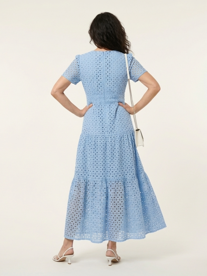 Brielle | Sukienka midi z dekoltem w serek i krótkim rękawem