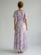 Vaelis | Sukienka midi z falbanami na rękawach