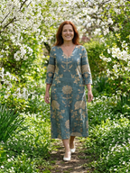 Skye | Sukienka midi w delikatny kwiatowy wzór