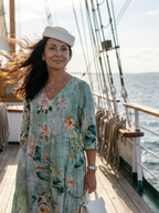 Reid | Sukienka Midi z Delikatnym Trzymaniem