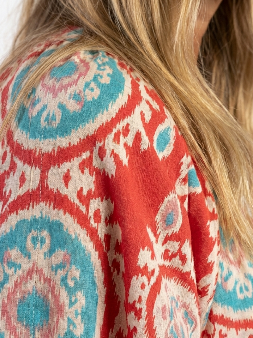 Zaria | Sukienka midi z dekoltem w serek i krótkim rękawem w wzór paisley