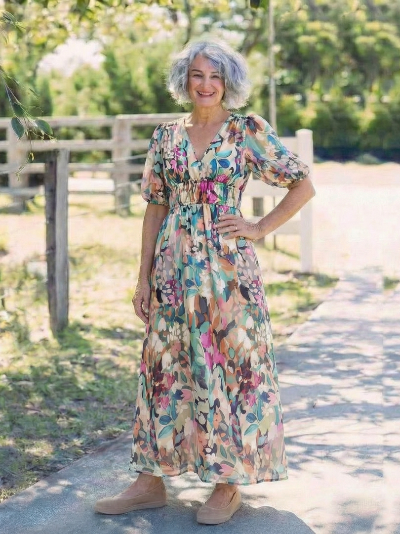 Eulalie | Sukienka midi z krótkim rękawem i dekoltem w serek