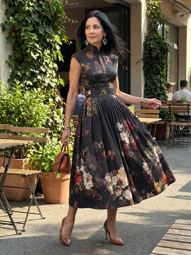 Greta | Sukienka Midi z Kwiatowym Wzorem i Pleceniem przy Wysokim Dekolcie