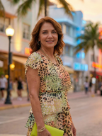 Nohea | Sukienka o strukturalnym kroju do kolan