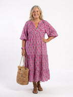 Apolline | Sukienka midi z dekoltem w serek i rękawami 3/4