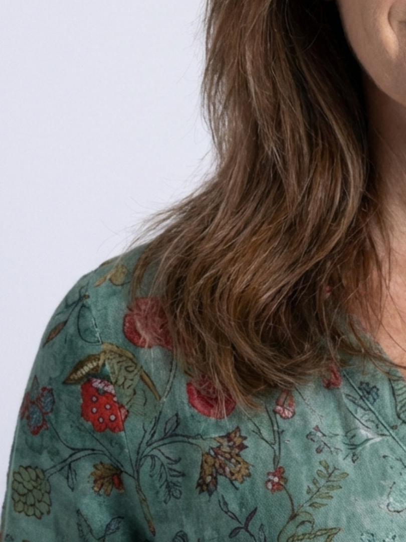 Marina | Kwiatowa sukienka maxi z dekoltem w kształcie litery V i rękawami 3/4