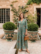 Marina | Kwiatowa sukienka maxi z dekoltem w kształcie litery V i rękawami 3/4