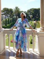 Calista | Przezroczysta, warstwowa sukienka maxi z dekoltem w kształcie litery V i wiązaniem w talii